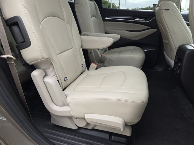 Used 2020 Buick Enclave Premium w/ Sun and Sites Package AWD/4WD image 8