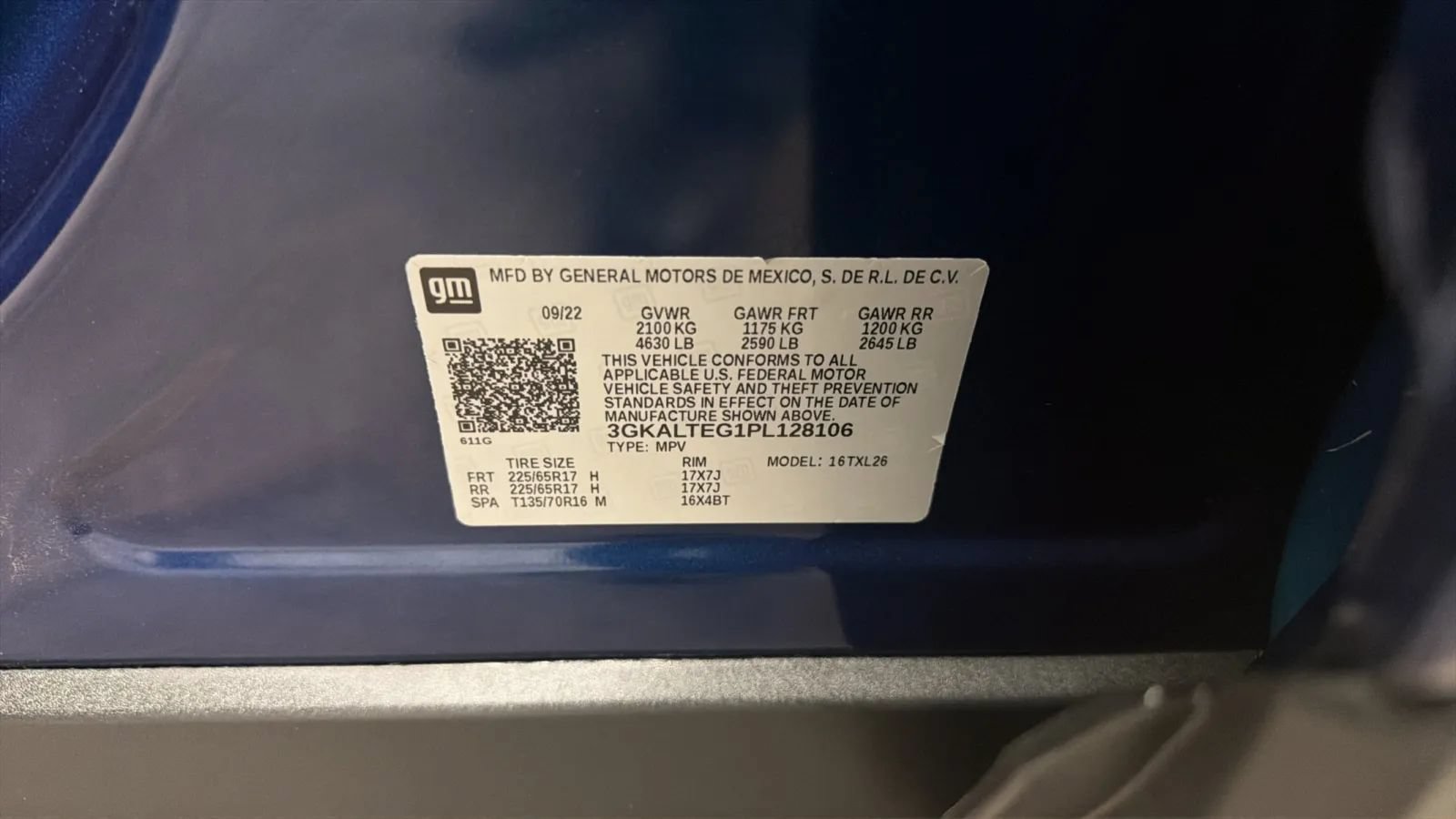 Used 2023 GMC Terrain SLE w/ LPO, Floor Liner Package AWD/4WD image 22