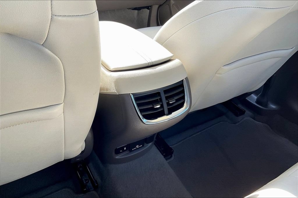 Used 2024 Chevrolet Malibu LT FWD image 13
