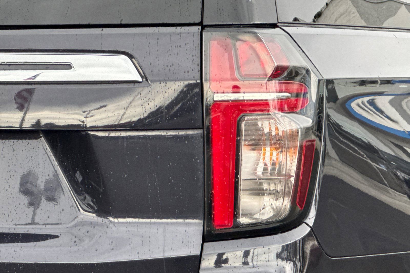 Used 2024 Chevrolet Suburban Premier image 46