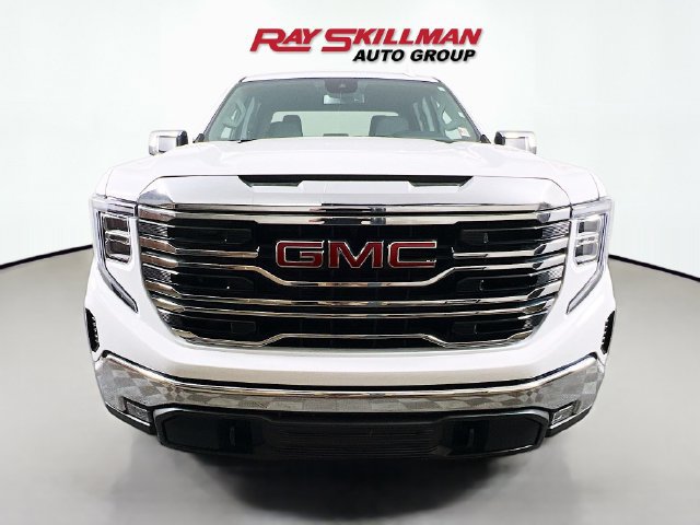 Used 2026 GMC Sierra 1500 SLT AWD/4WD image 2