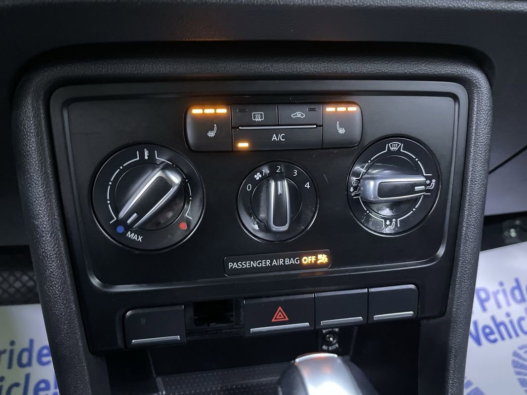 Used 2015 Volkswagen Beetle 1.8T image 22