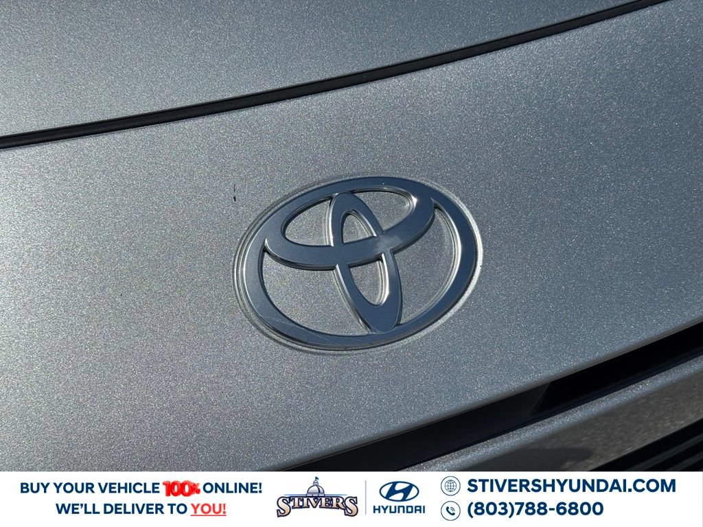 Used 2025 Toyota Camry LE FWD image 7