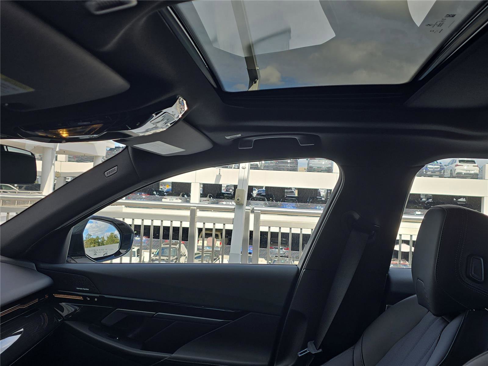 Certified 2025 BMW 530i w/ M Sport Package image 20