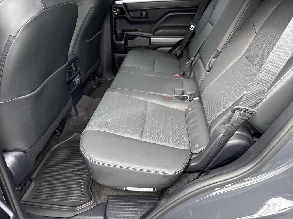 Used 2025 Toyota 4Runner TRD Off-Road Premium AWD/4WD image 21