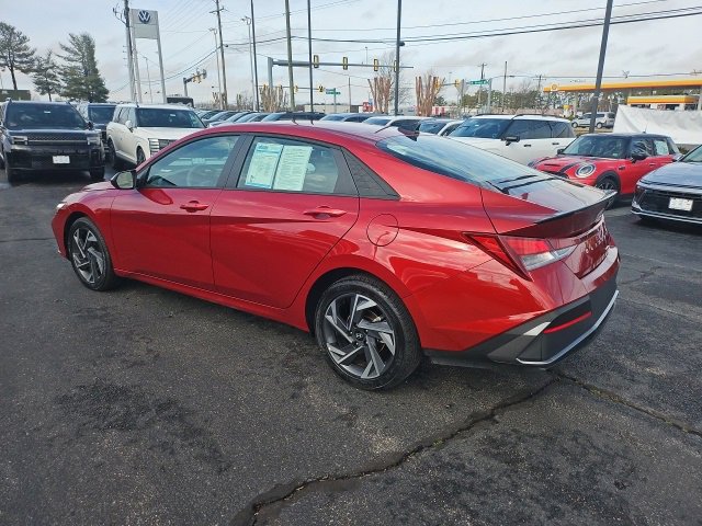 Certified 2025 Hyundai Elantra Sport image 4