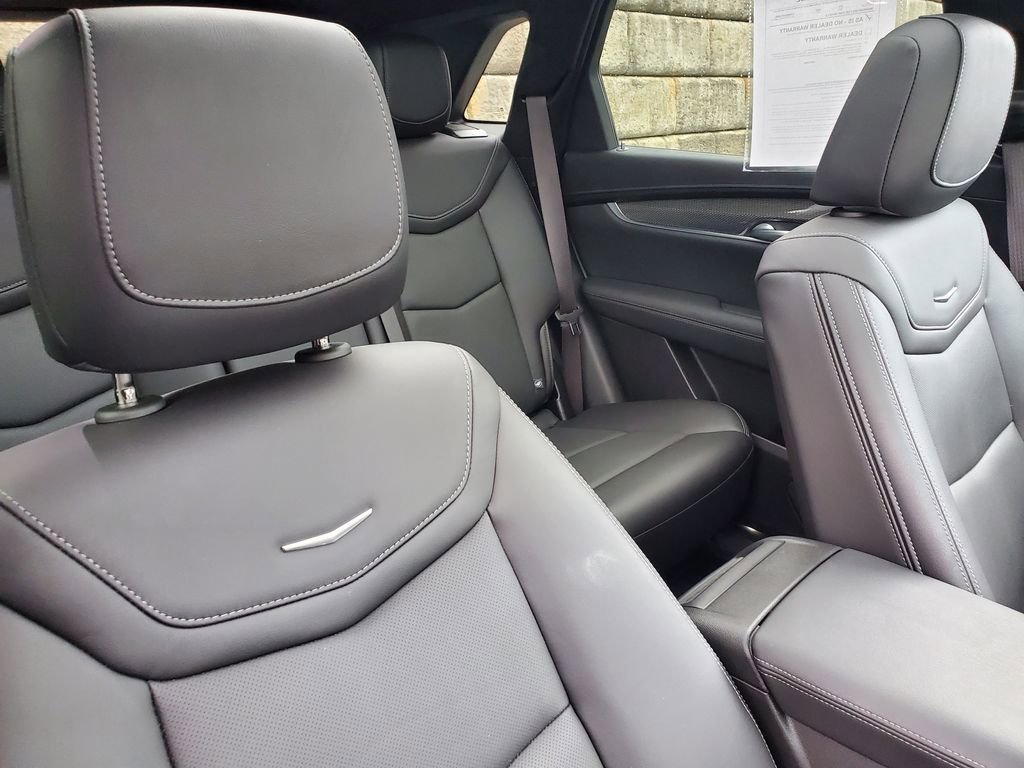Certified 2023 Cadillac XT5 Sportv w/ Technology Package image 40