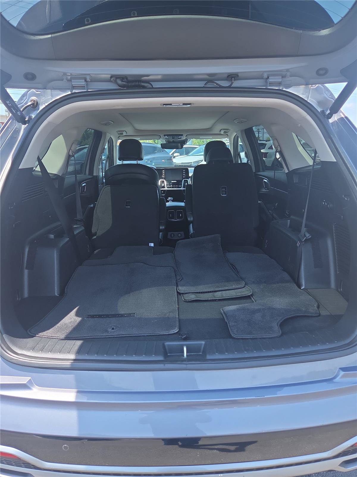 Certified 2021 Kia Sorento EX w/ Panoramic Sunroof Package AWD/4WD image 14