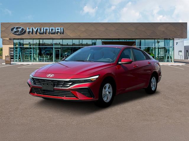 New 2025 Hyundai Elantra SE
