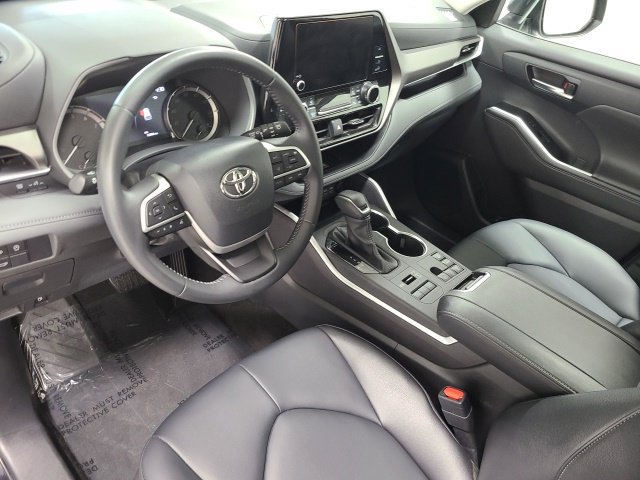 Used 2026 Toyota Highlander XLE AWD/4WD image 21
