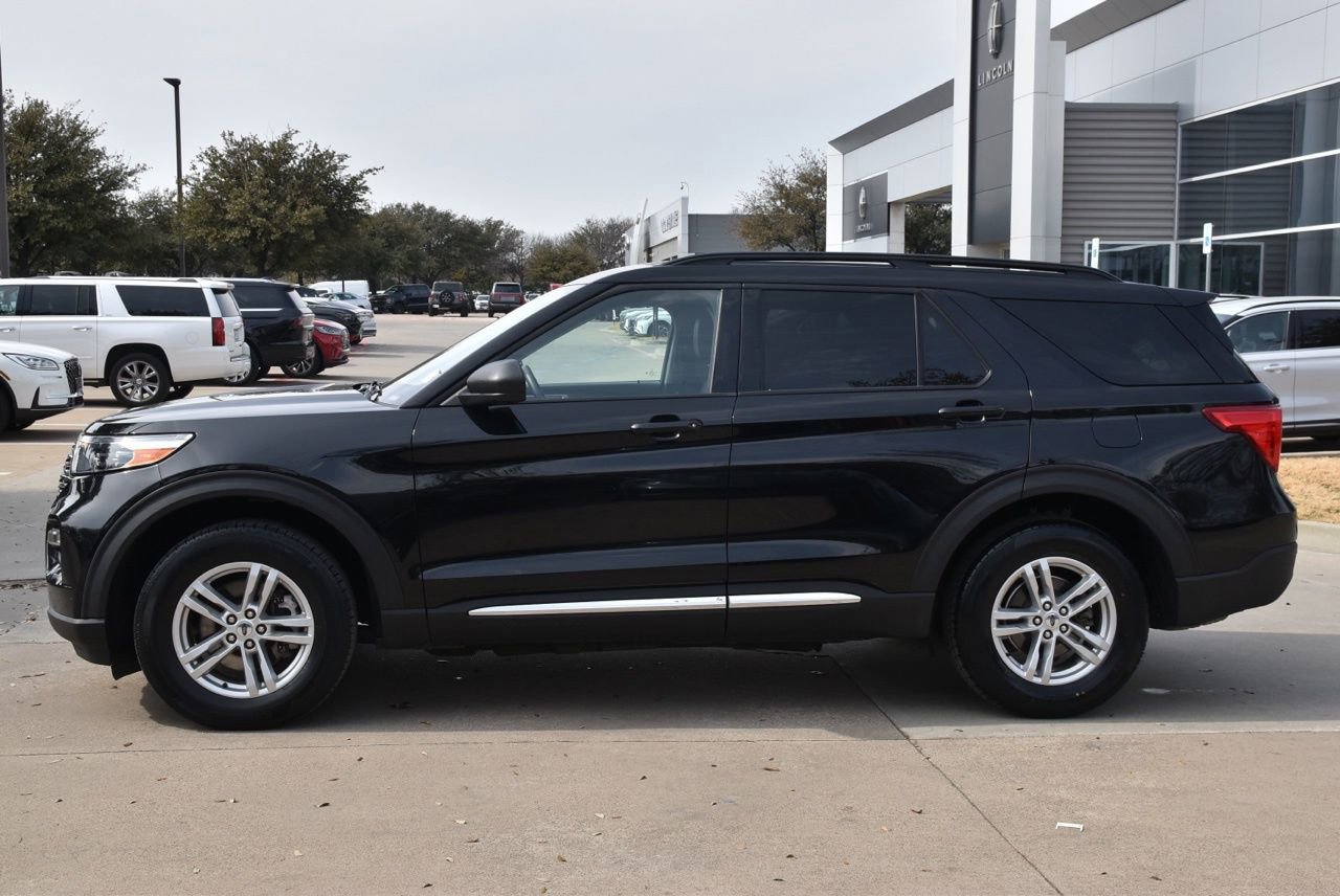 Used 2023 Ford Explorer XLT w/ Equipment Group 202A image 12