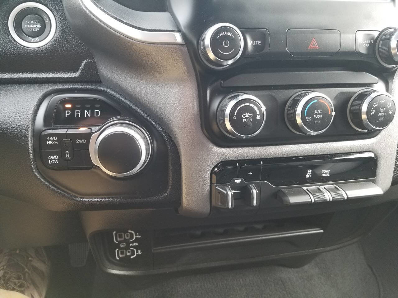 Certified 2024 RAM 2500 Big Horn w/ Bed Utility Group image 26