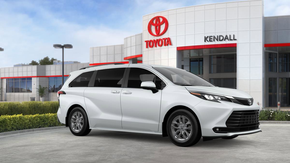 New 2026 Toyota Sienna XLE AWD/4WD image 16