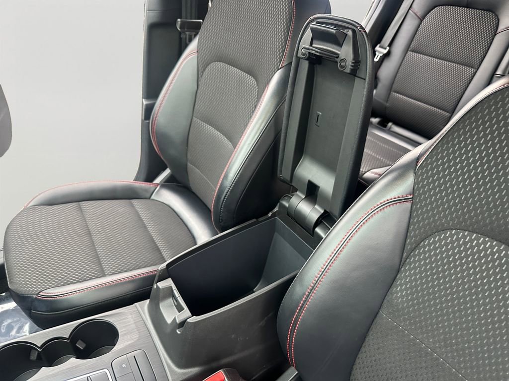 Used 2025 Ford Escape ST-Line image 21