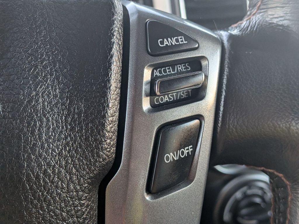 Used 2018 Nissan Titan Platinum Reserve AWD/4WD image 21