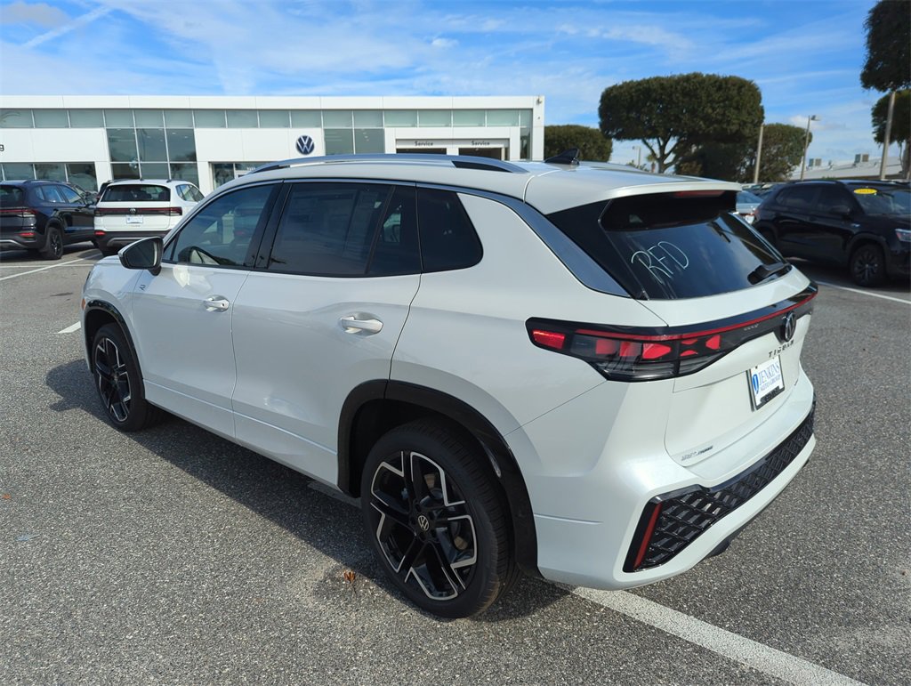 New 2026 Volkswagen Tiguan SEL R-Line image 9