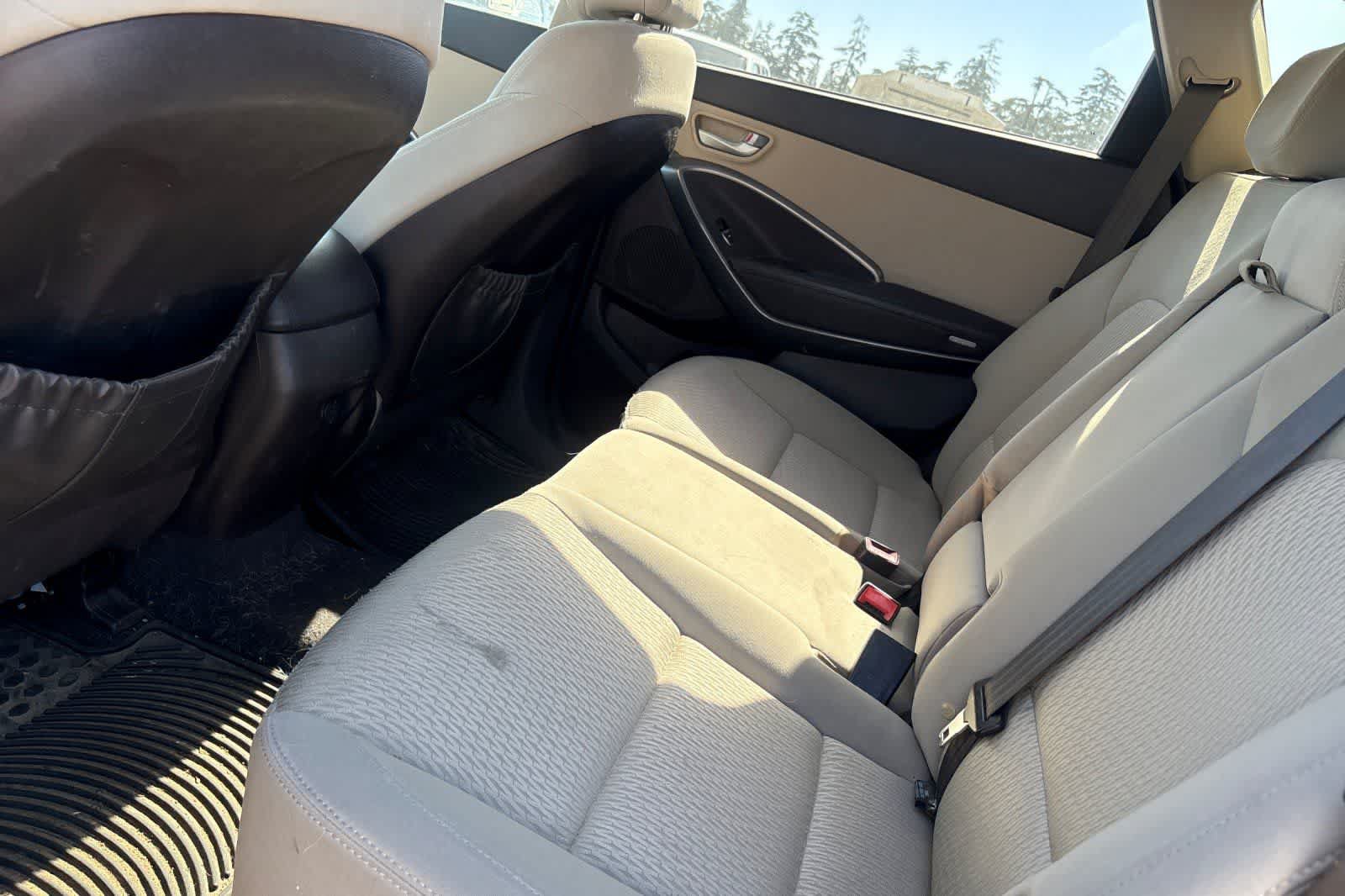 Used 2014 Hyundai Santa Fe GLS FWD image 5