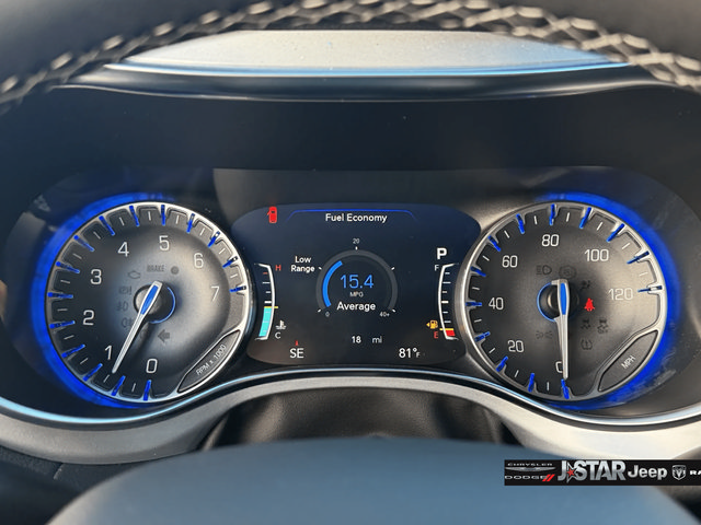 New 2026 Chrysler Pacifica Limited w/ Uconnect Theater Family Group FWD image 14