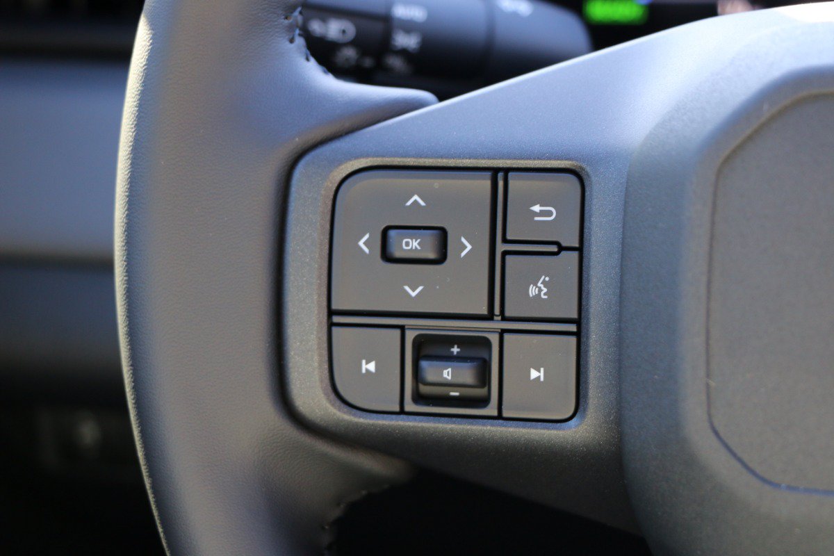 Used 2026 Toyota RAV4 SE w/ Weather Package AWD/4WD image 18