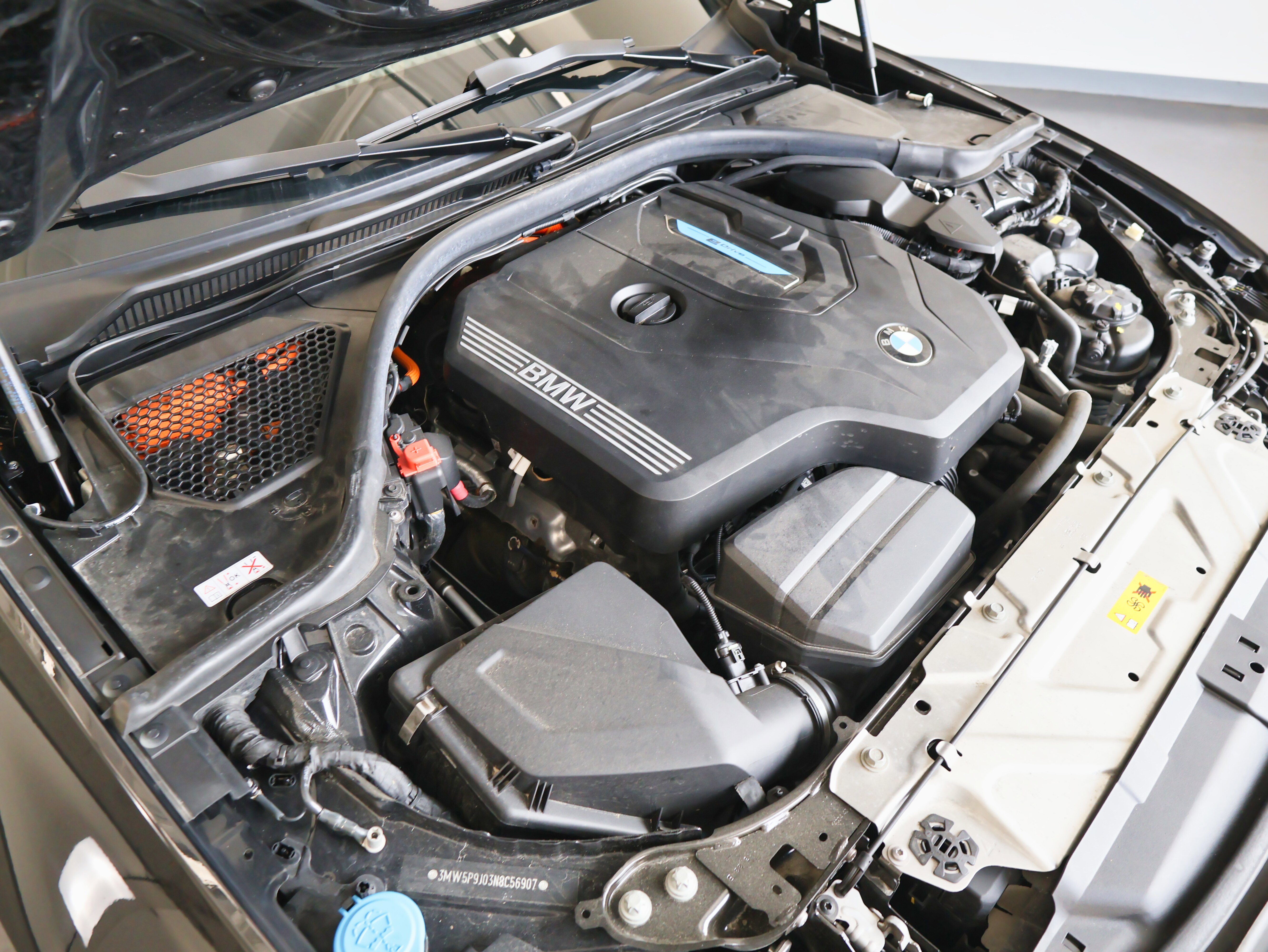 Used 2022 BMW 330e xDrive w/ M Sport Package image 52