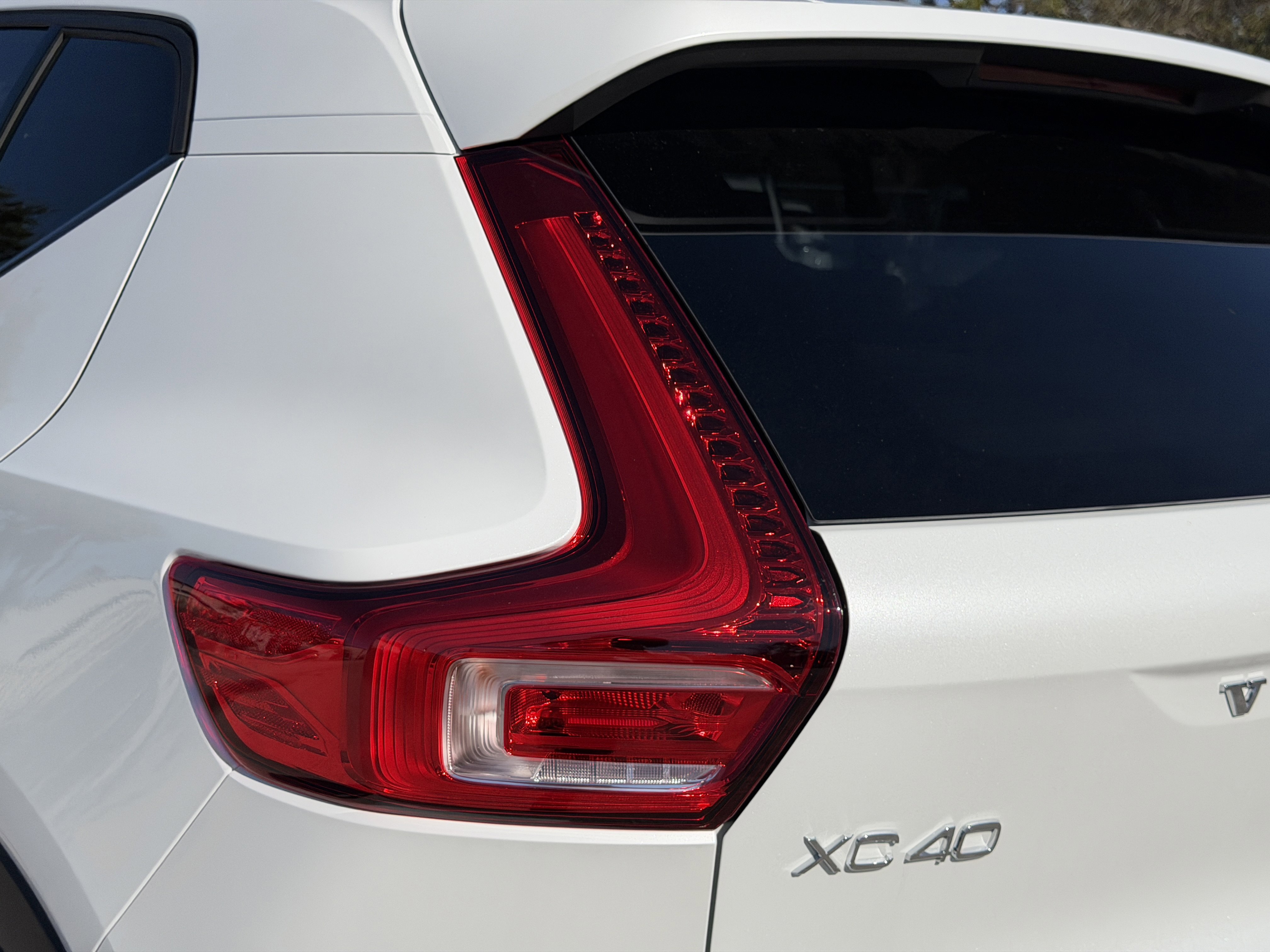 New 2026 Volvo XC40 B5 Core w/ Protection Package image 8