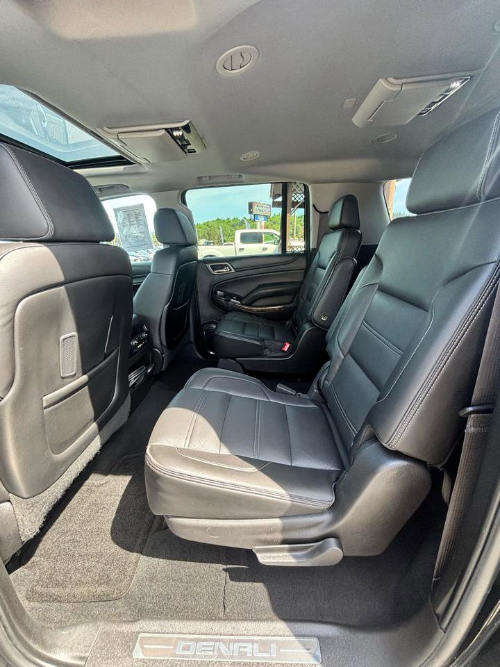Used 2015 GMC Yukon XL Denali w/ Premium Package AWD/4WD image 27