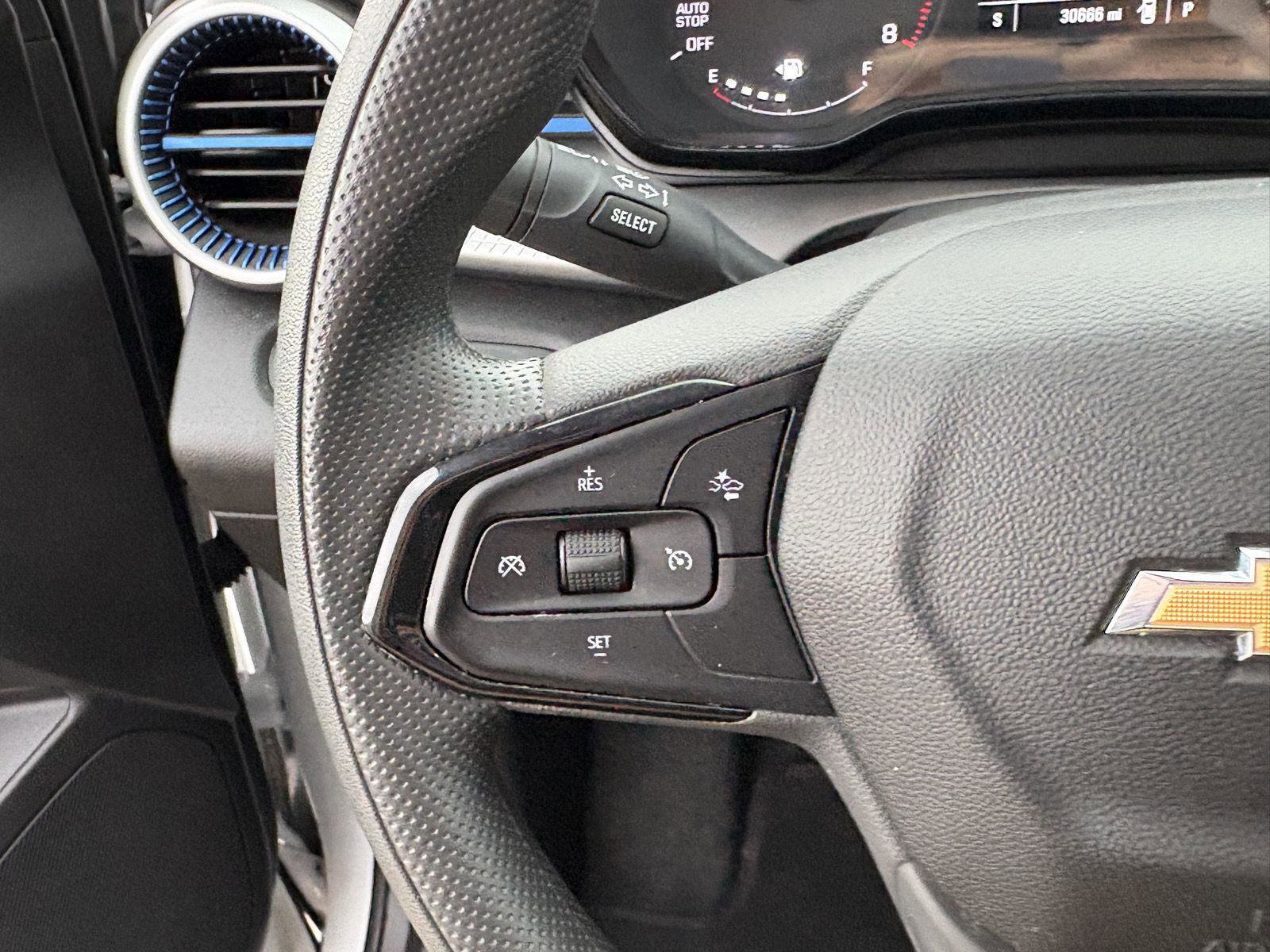 Used 2025 Chevrolet Trax LS FWD image 7