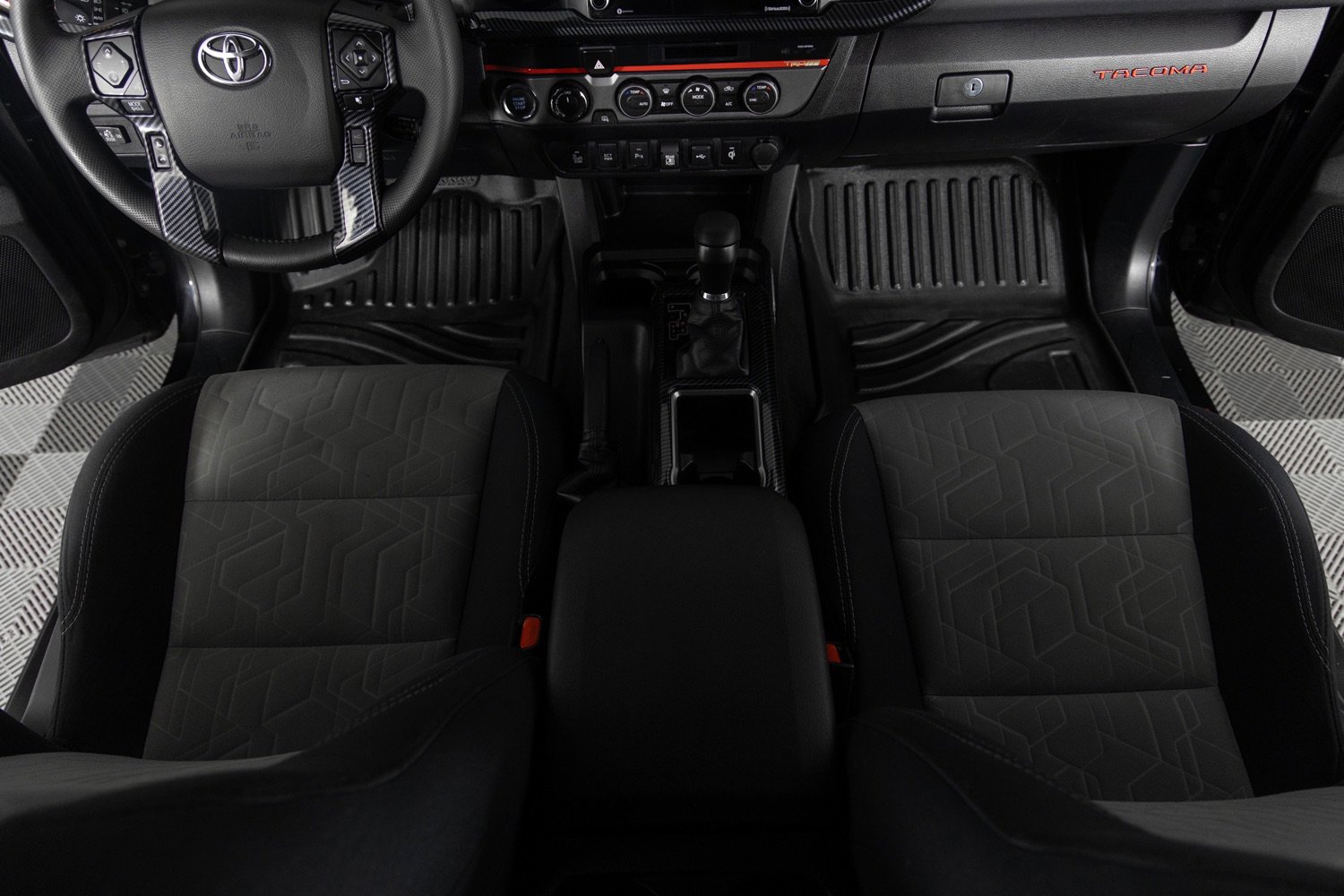 Used 2022 Toyota Tacoma TRD Sport w/ Technology Package image 36