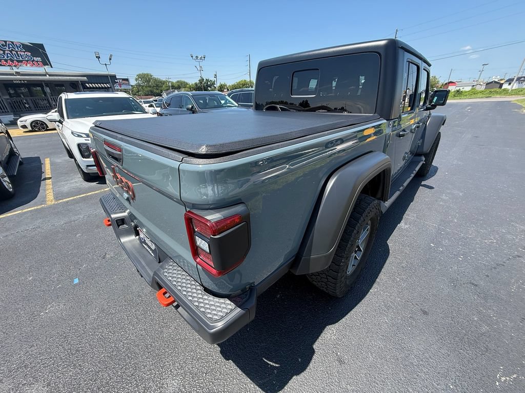 Used 2024 Jeep Gladiator Mojave w/ Convenience Group AWD/4WD image 3