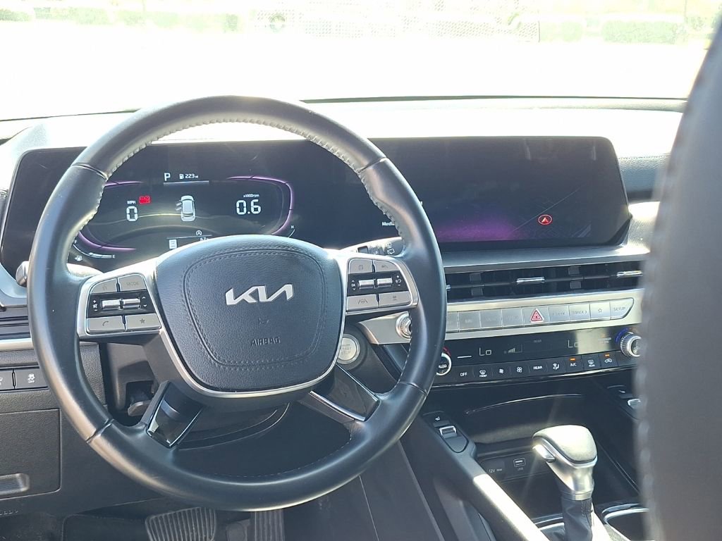 Used 2025 Kia Telluride S image 4