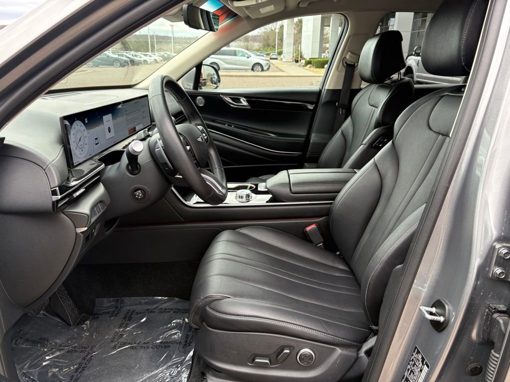 Used 2025 Genesis GV80 2.5T Standard AWD/4WD image 12