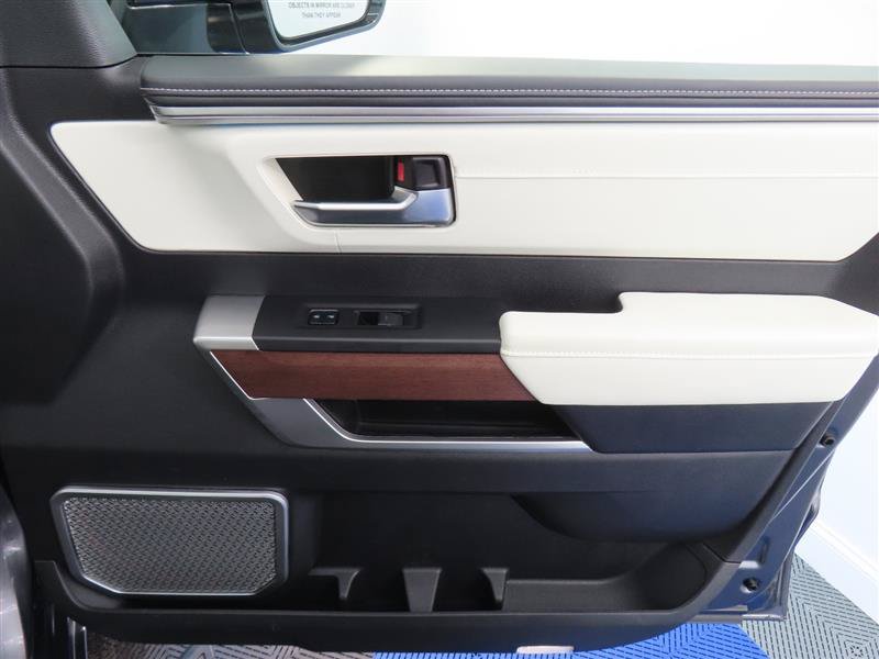 Used 2023 Toyota Sequoia Capstone AWD/4WD image 41