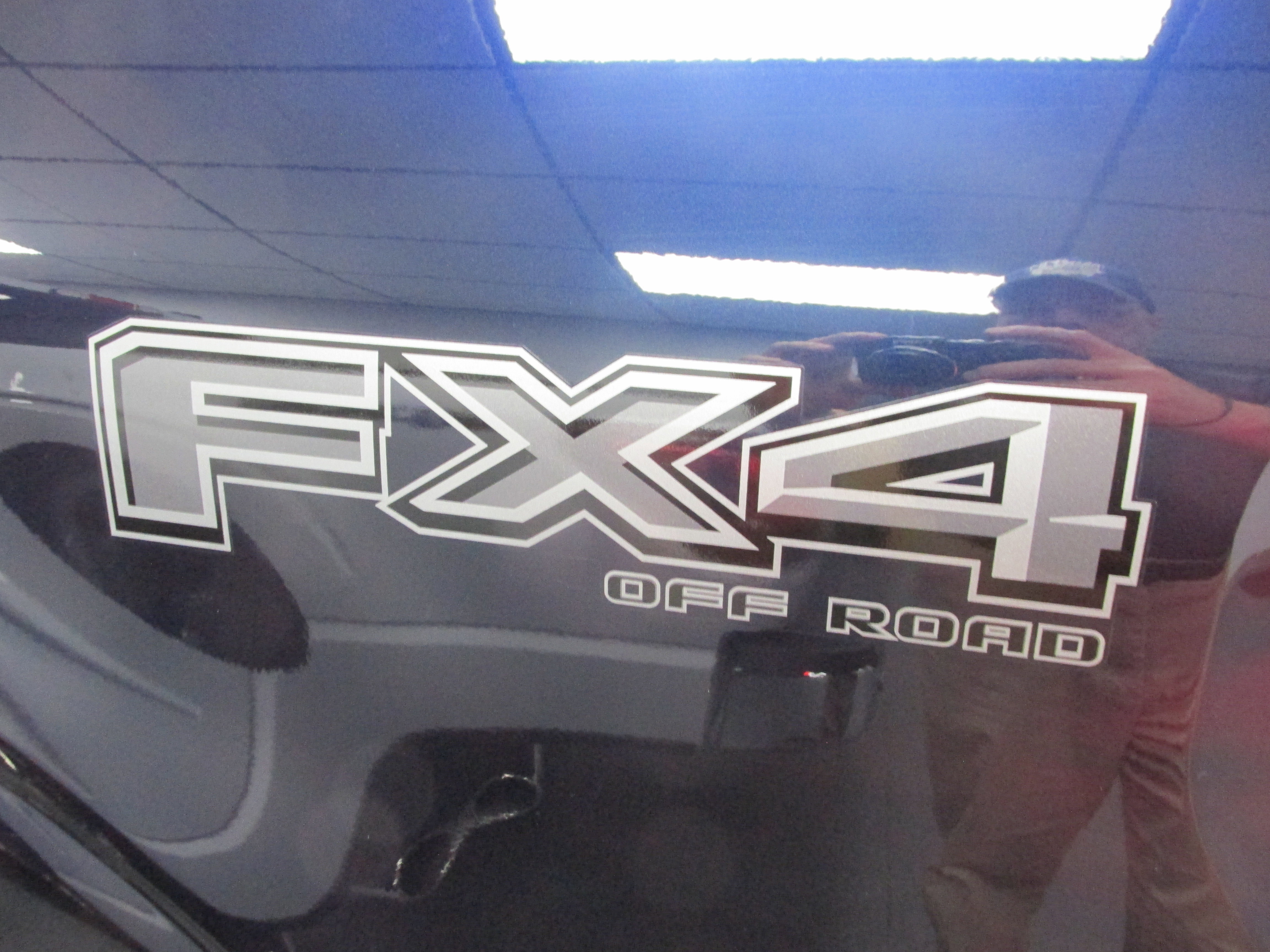 New 2025 Ford F150 Lariat w/ Equipment Group 501A Mid image 19