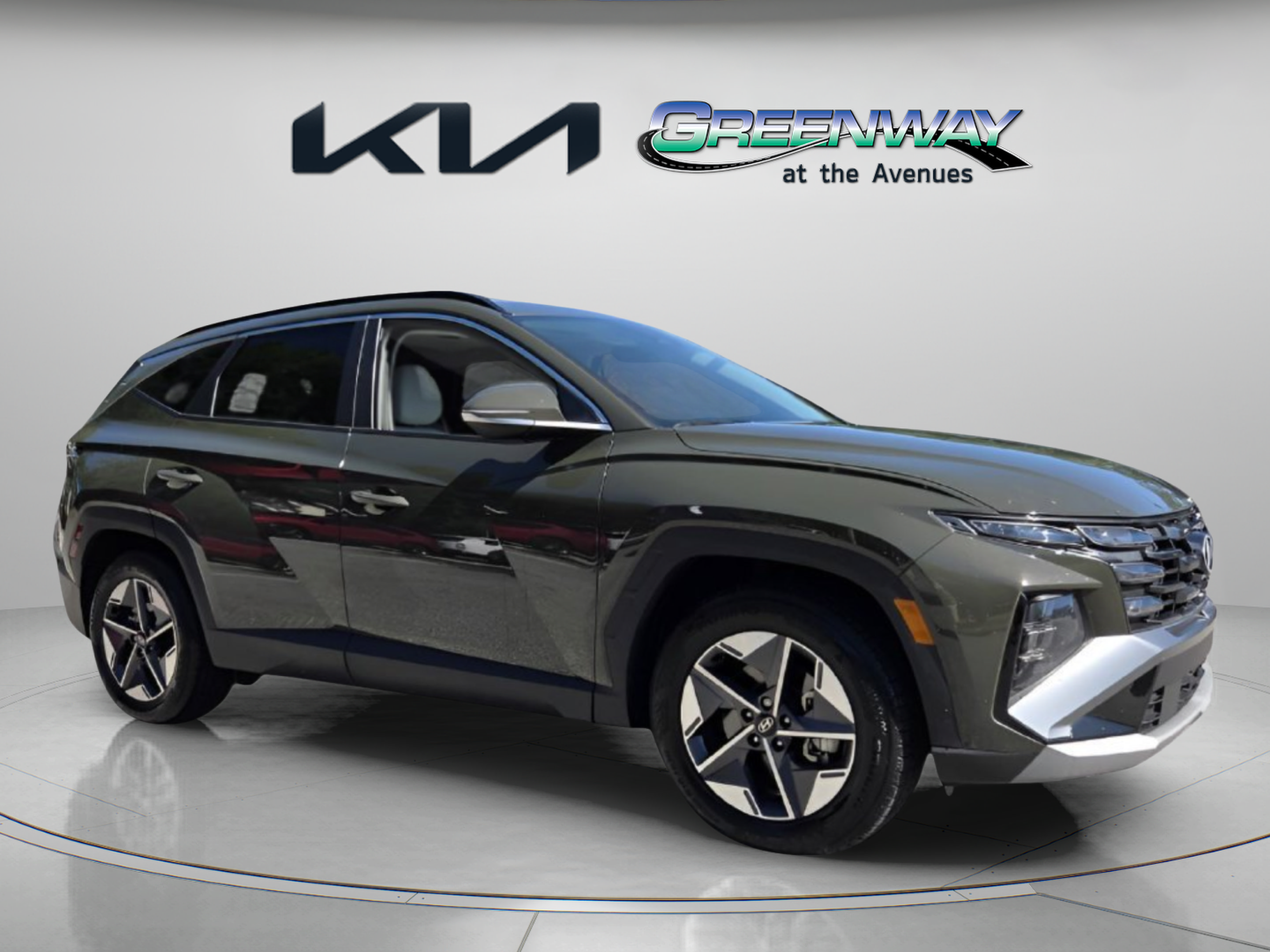 Used 2025 Hyundai Tucson SEL FWD image 1