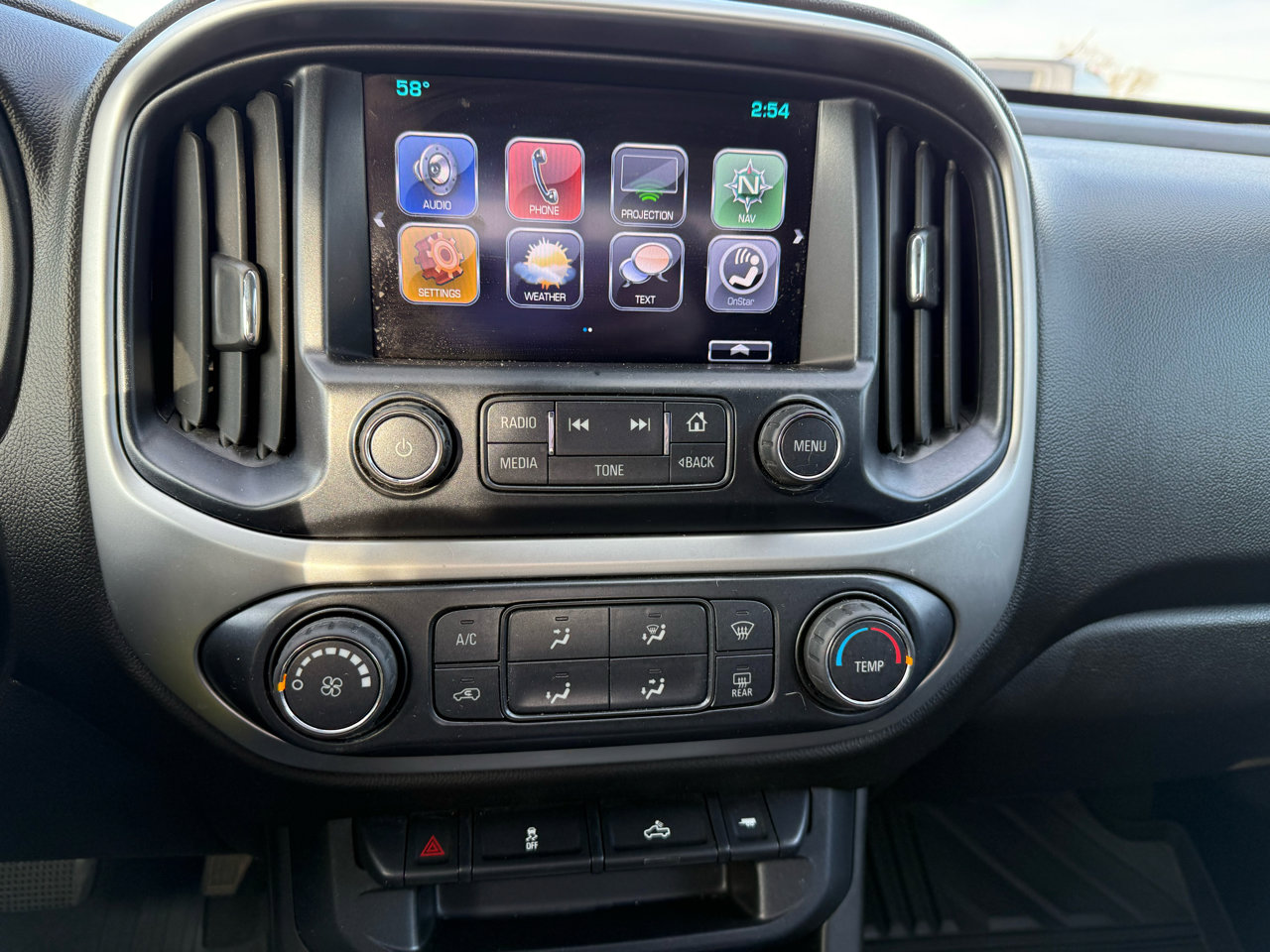 Used 2018 Chevrolet Colorado LT w/ LT Convenience Package image 27