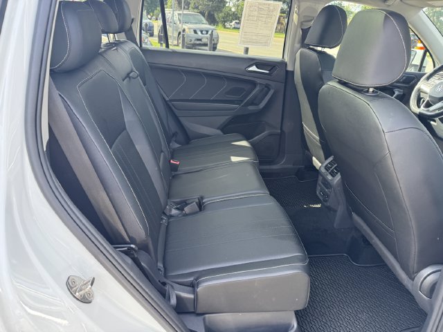 Used 2023 Volkswagen Tiguan SE w/ Panoramic Sunroof Package AWD/4WD image 33
