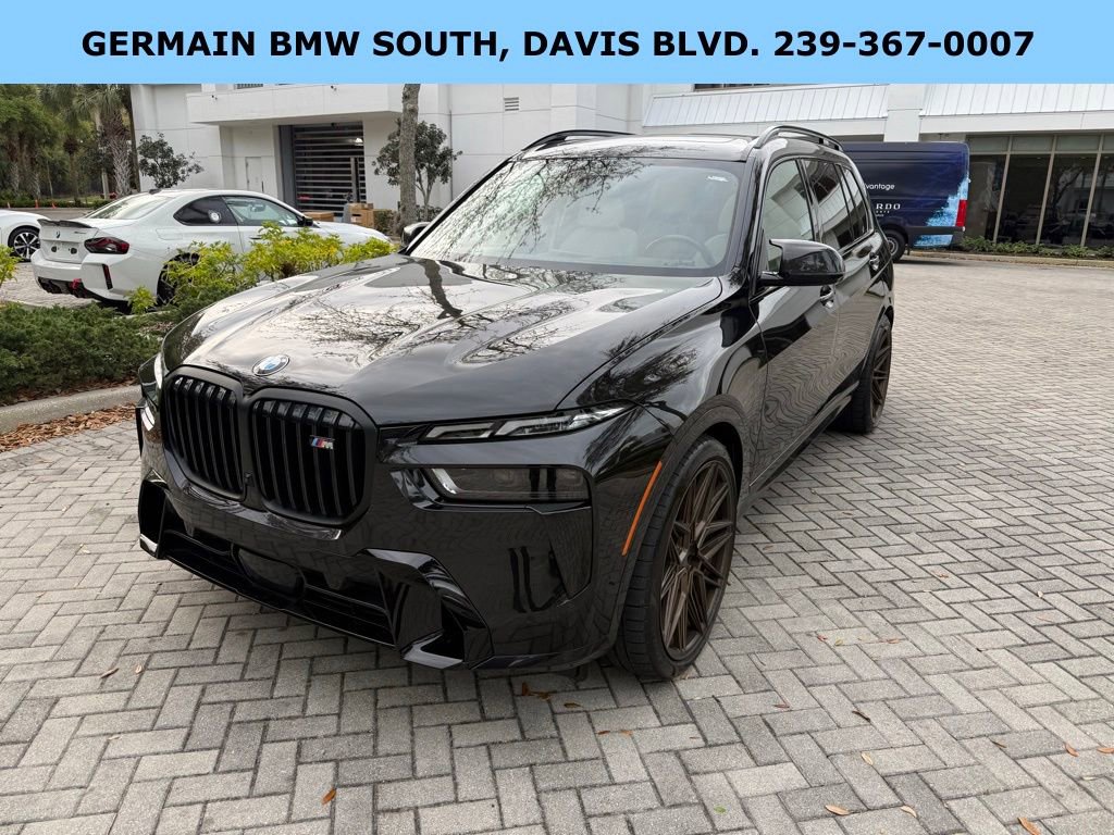 Used 2023 BMW X7 M60i image 1
