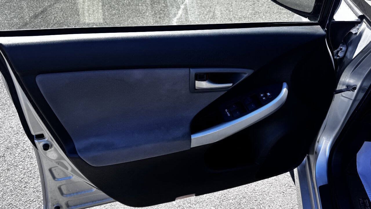 Used 2012 Toyota Prius Two FWD image 14