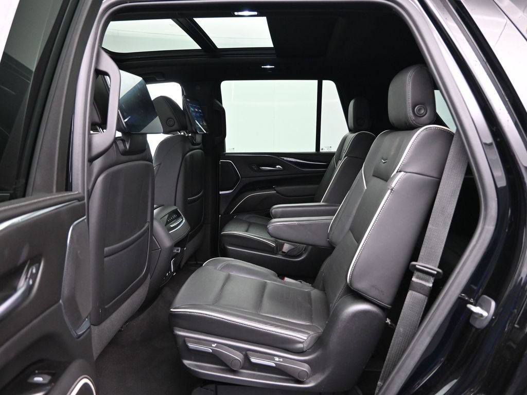 Used 2023 Cadillac Escalade Sport AWD/4WD image 28