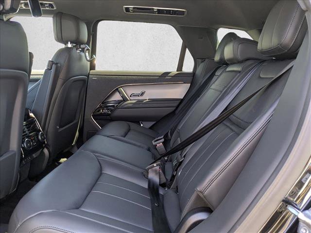 New 2026 Land Rover Range Rover Sport Dynamic SE AWD/4WD image 16