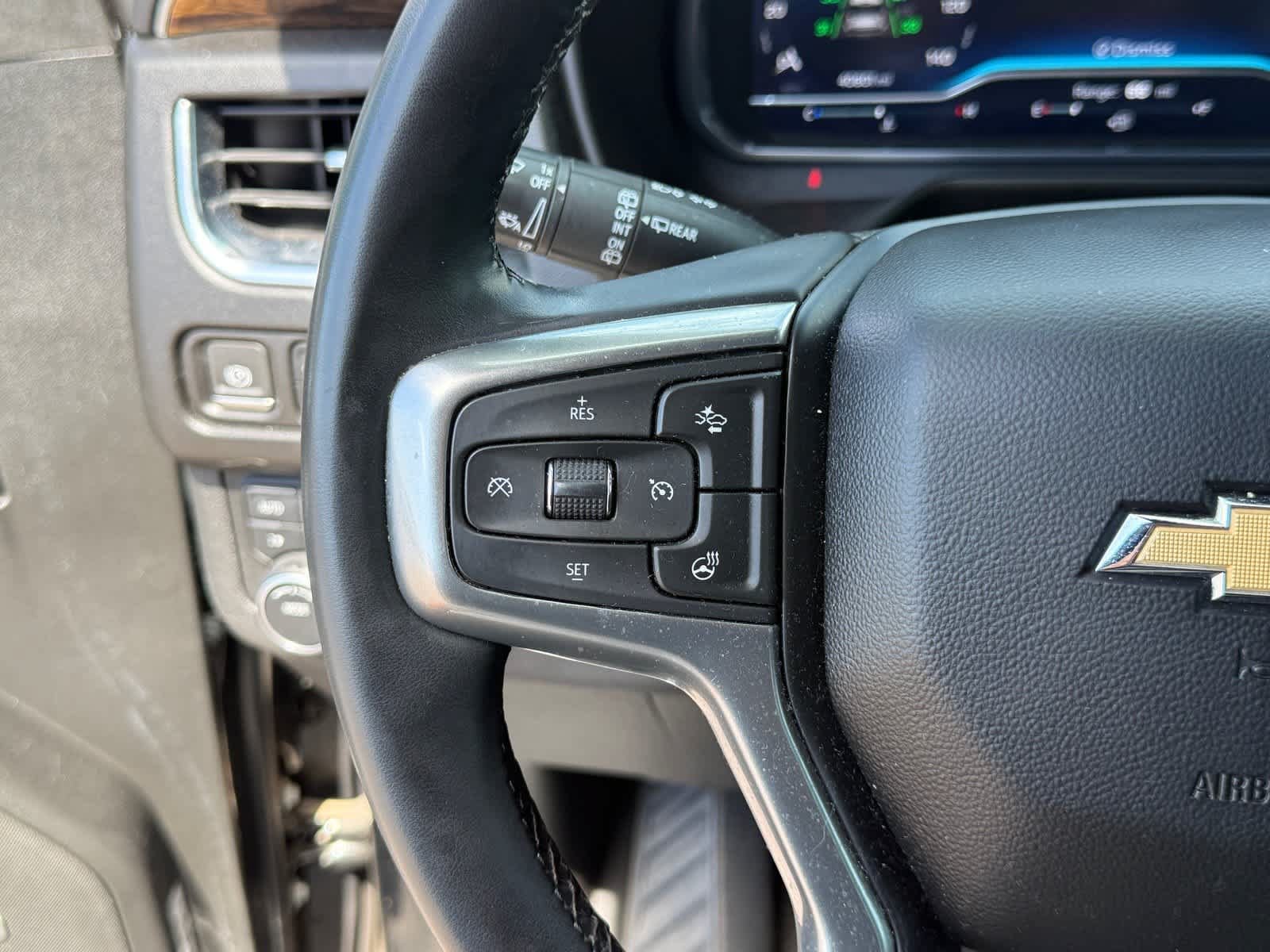 Used 2023 Chevrolet Tahoe Premier AWD/4WD image 19