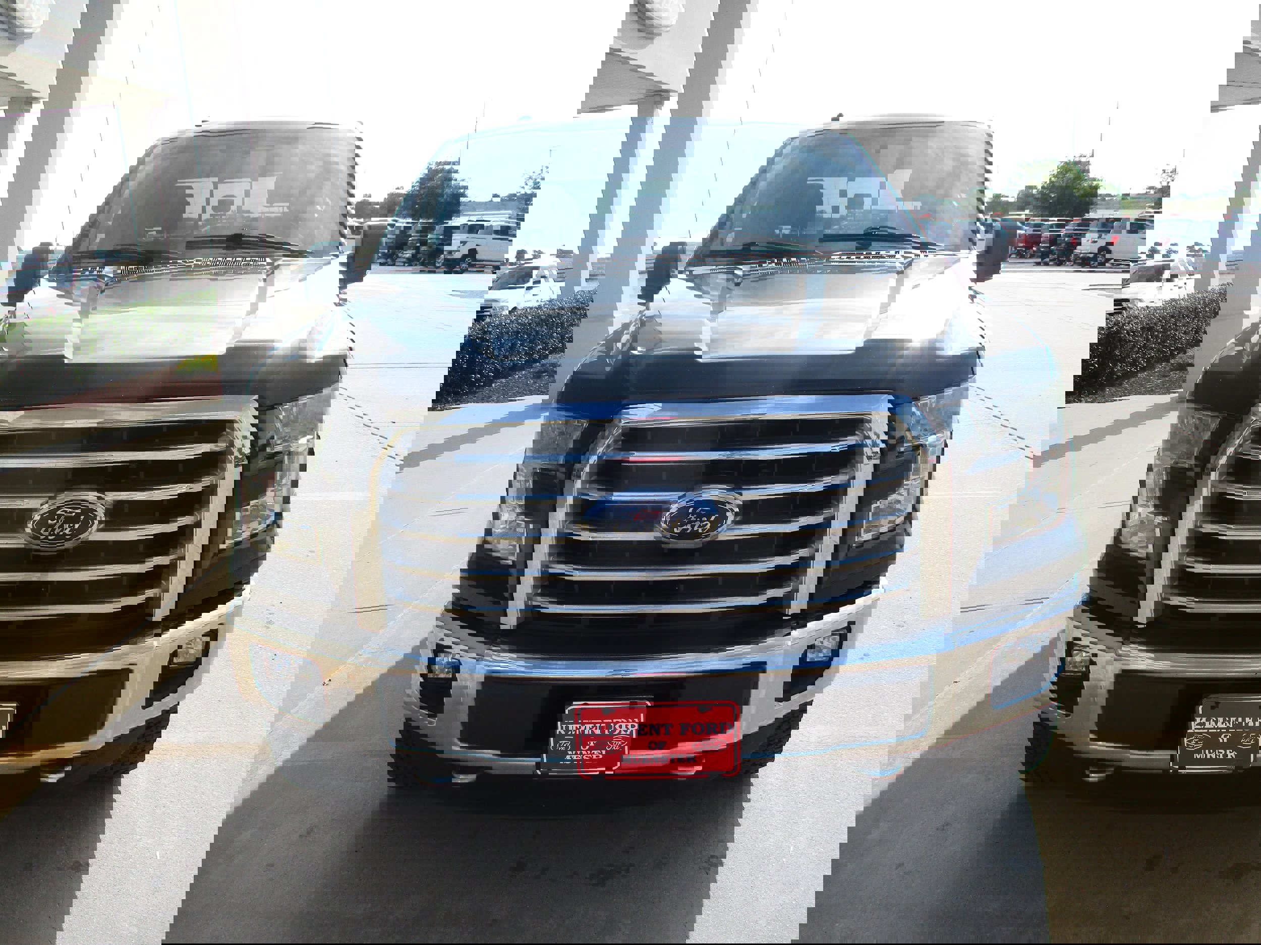 Used 2015 Ford F150 XLT w/ Equipment Group 302A Luxury image 13