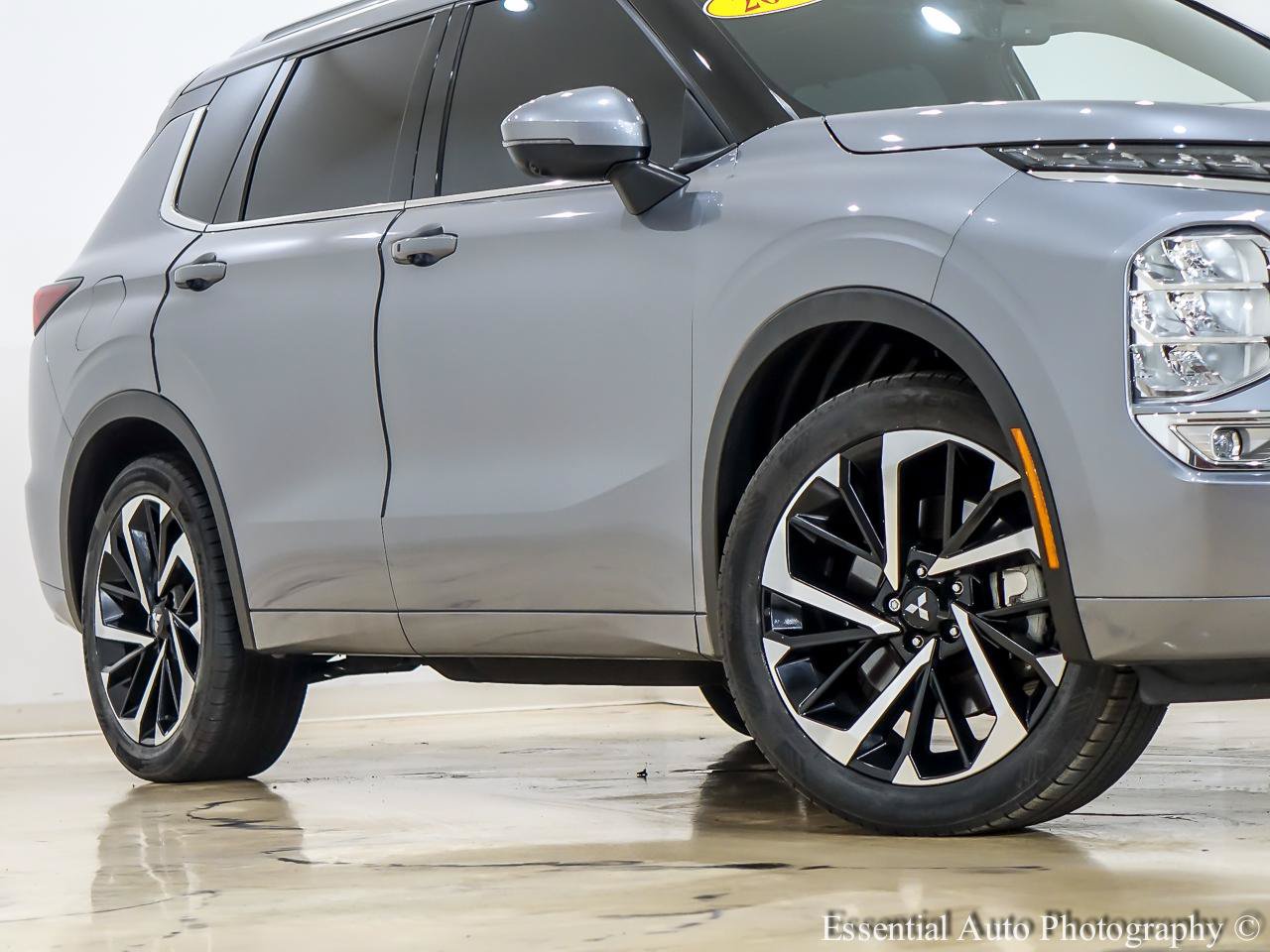 Used 2022 Mitsubishi Outlander SEL FWD image 4