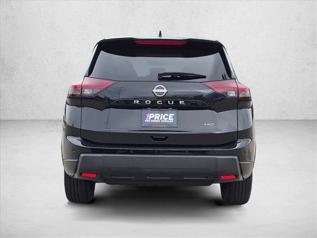Used 2025 Nissan Rogue SV AWD/4WD image 7