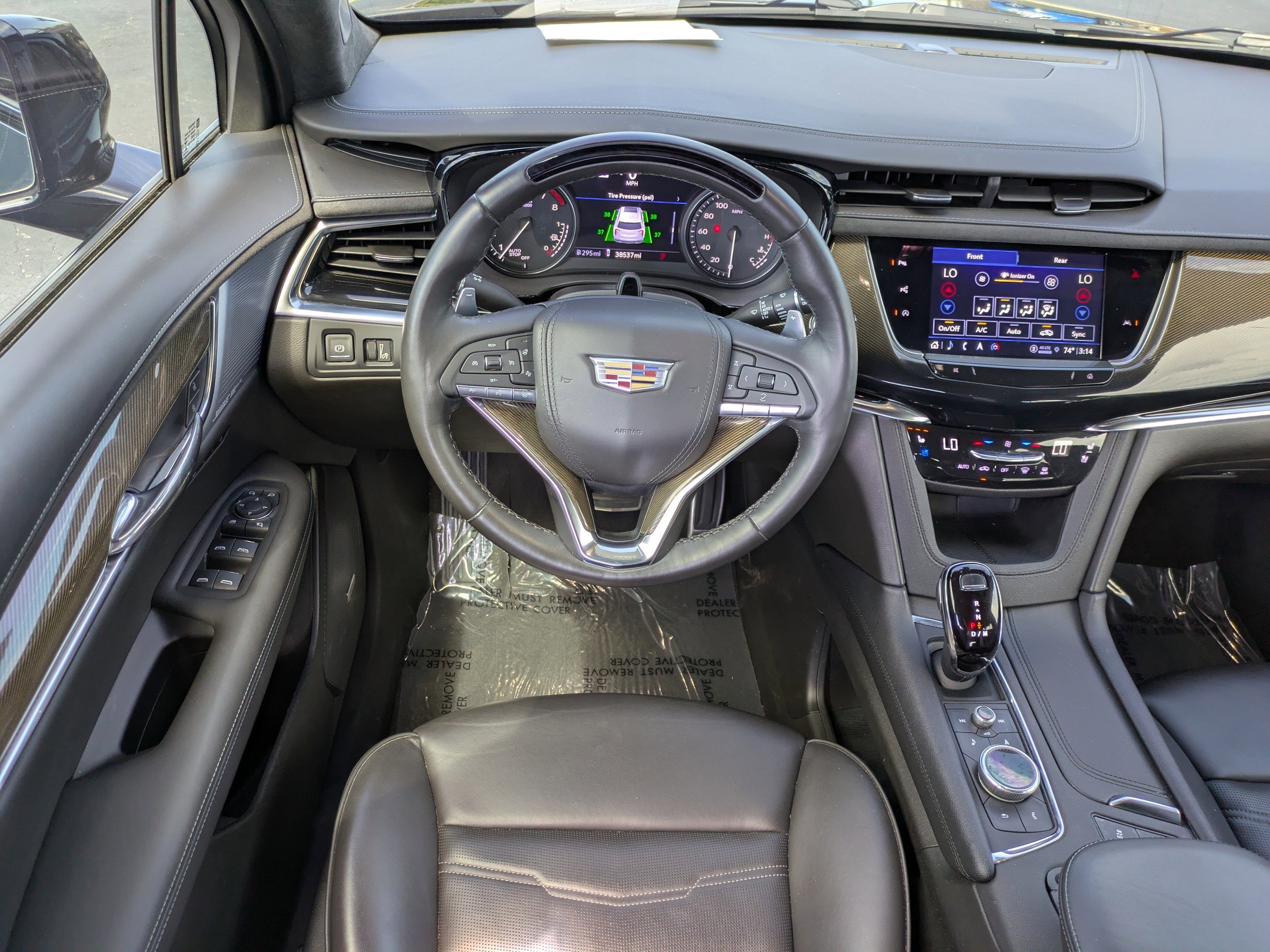 Certified 2023 Cadillac XT6 Sport w/ Platinum Package image 17