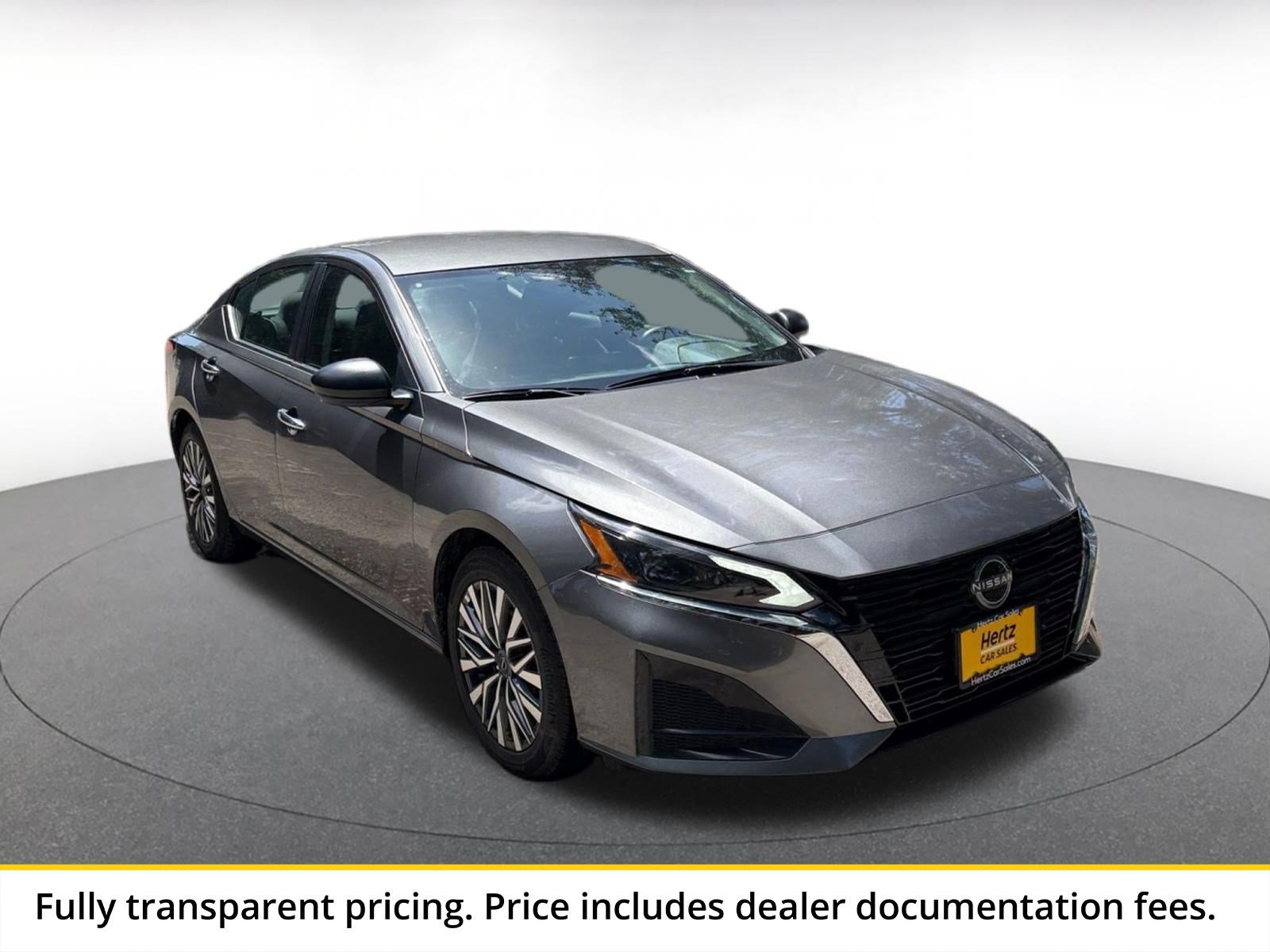 Used 2025 Nissan Altima 2.5 SV FWD image 1
