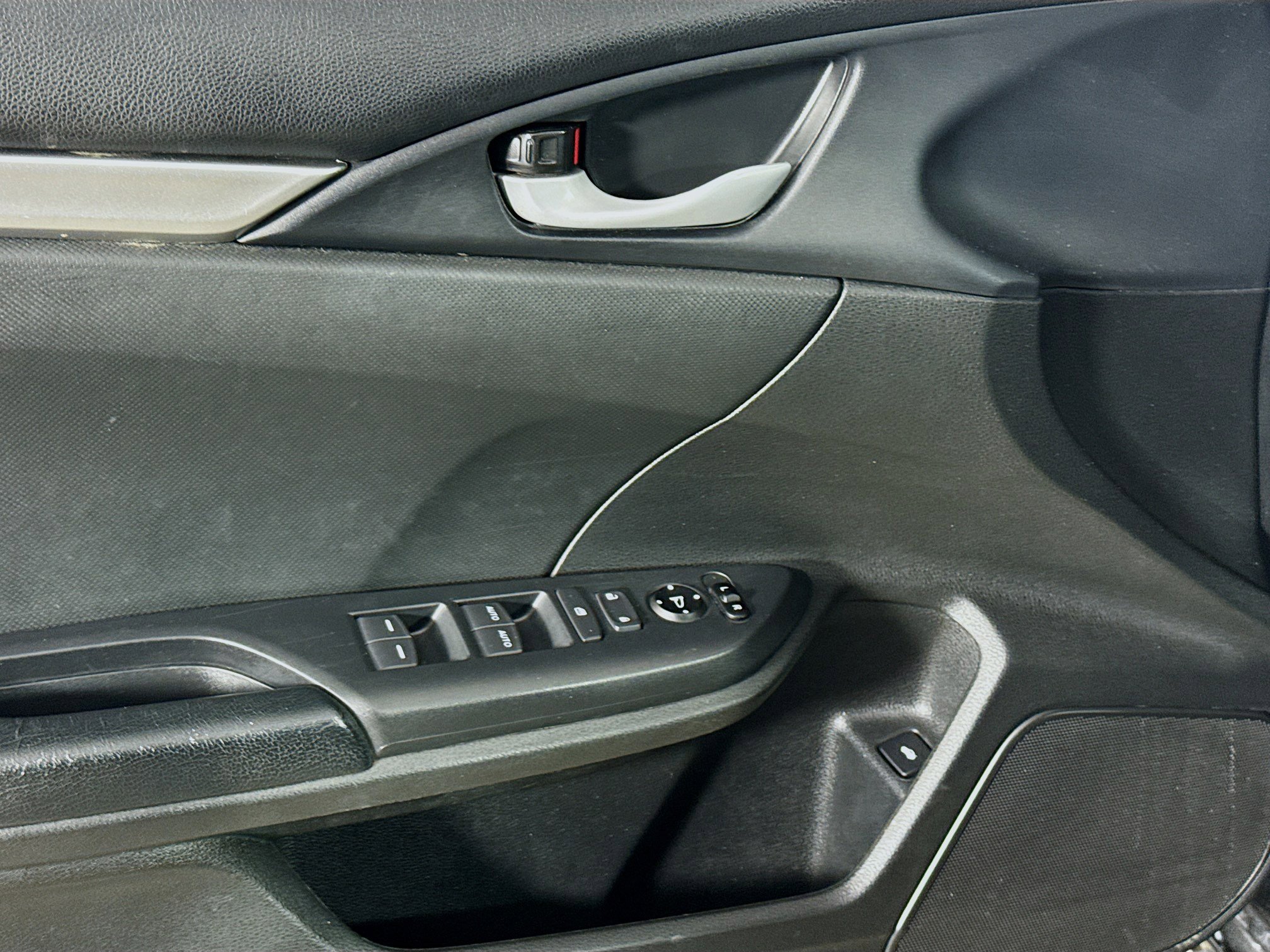 Used 2020 Honda Civic Sport image 24