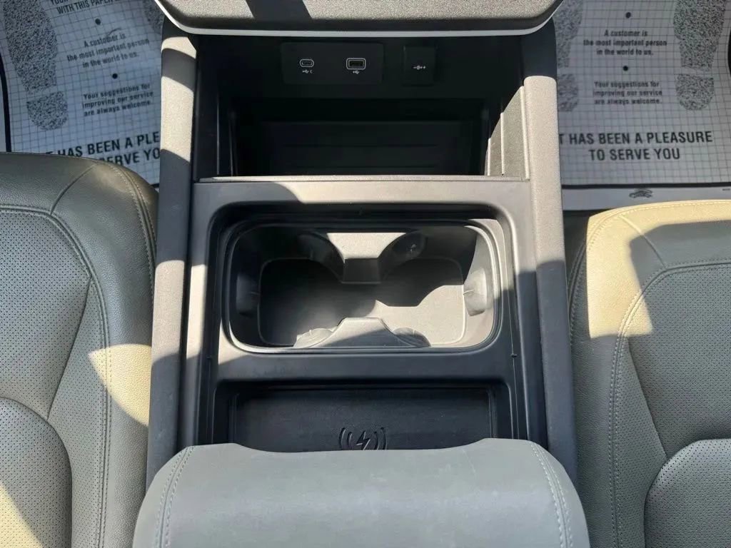 Used 2023 Land Rover Defender 110 S AWD/4WD image 26