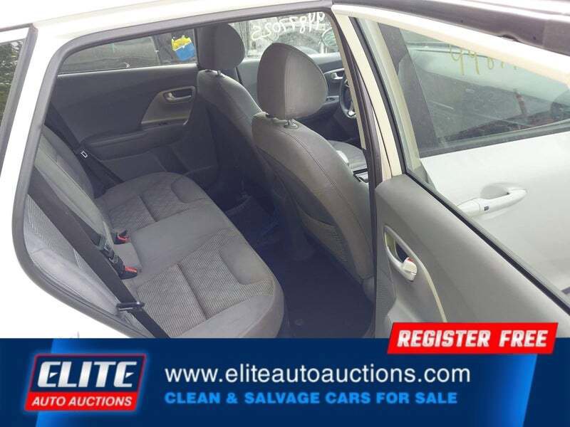 Used 2017 Kia Niro LX FWD image 15