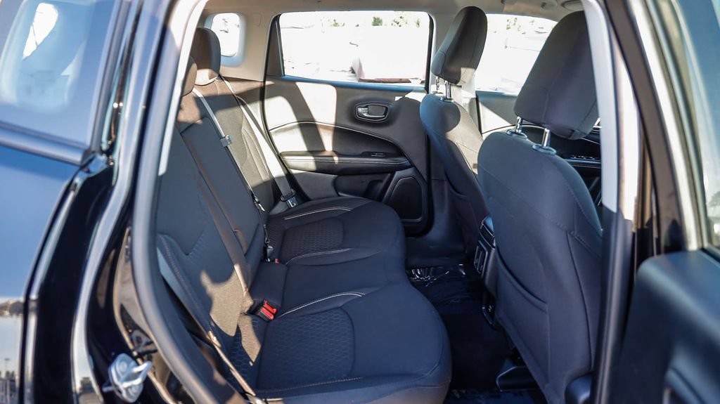 Used 2021 Jeep Compass Sport FWD image 19